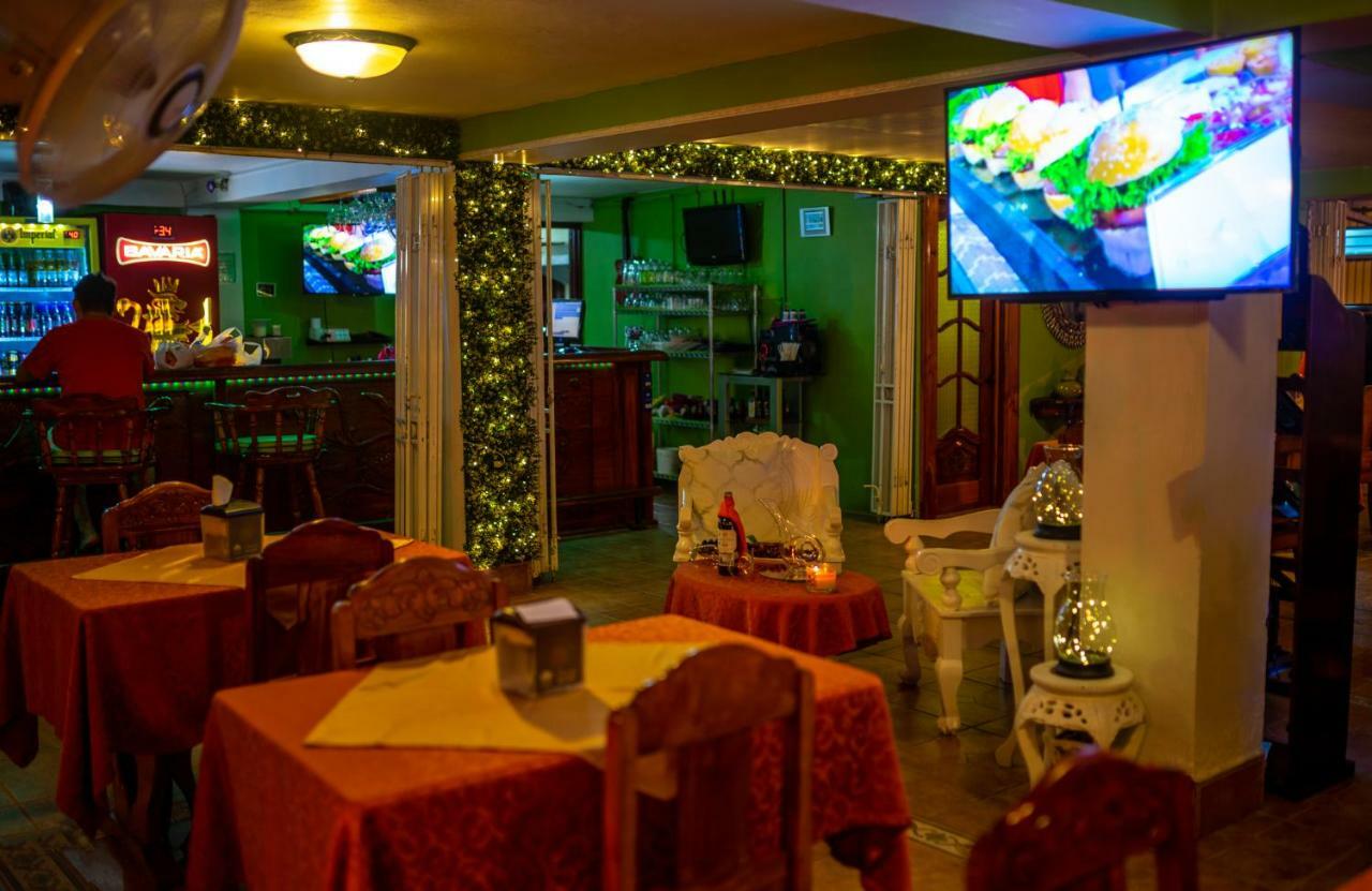 Hotel Andrea Neily ภายนอก รูปภาพ